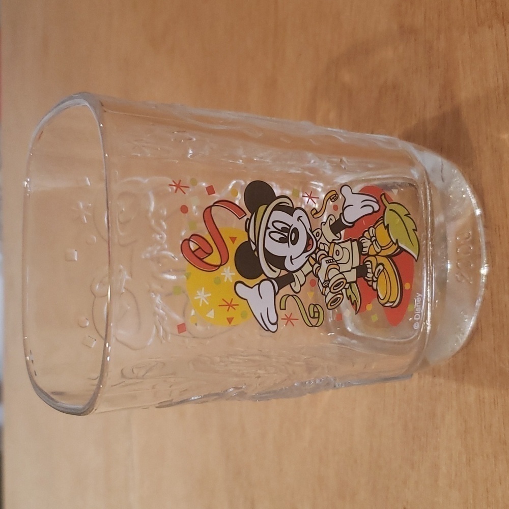 VINTAGE Walt Disney World Animal Kingdom, 2000 McDonald's Commemorative Glass